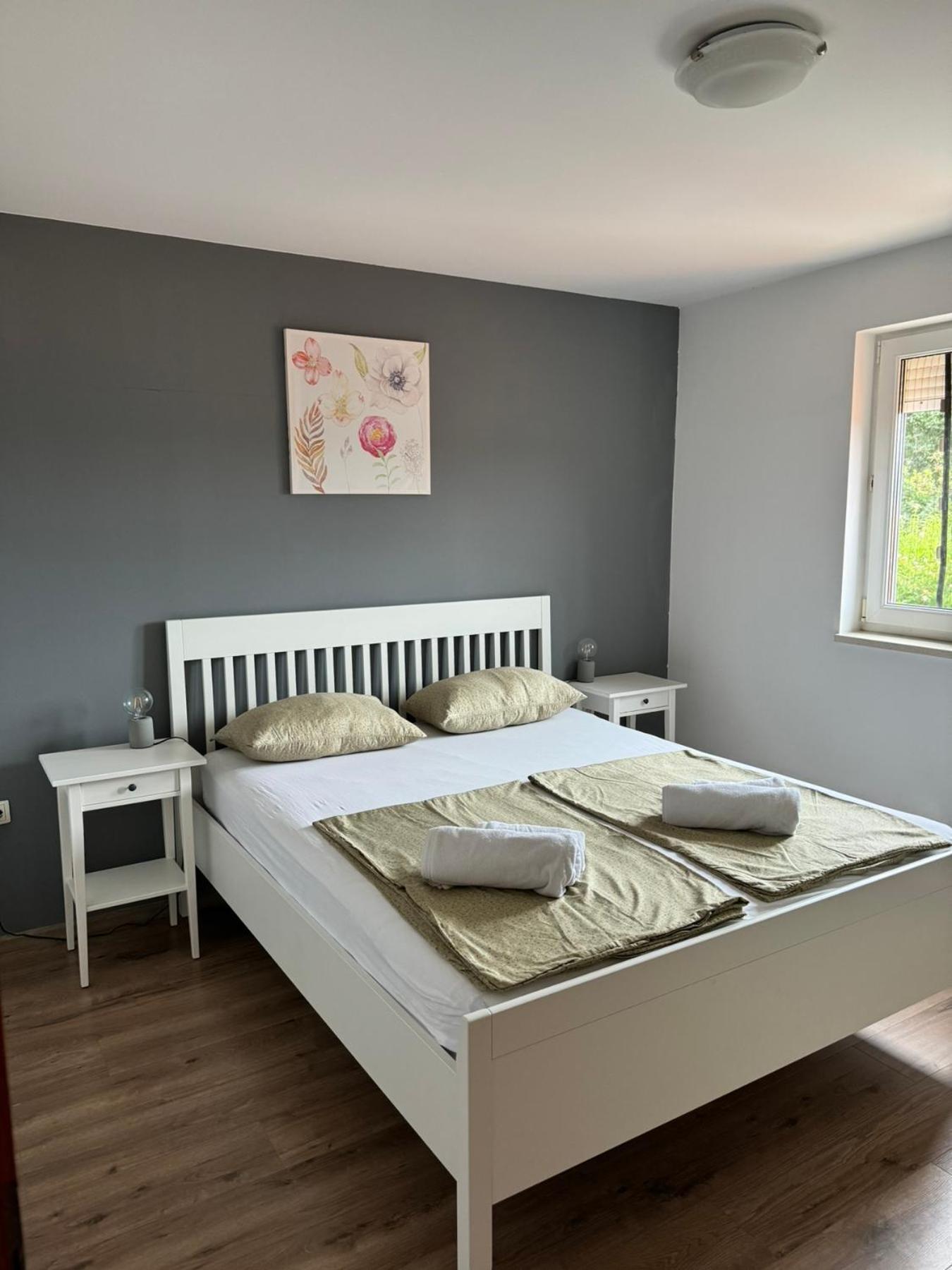 Apartments Dumicic Supetarska Draga Ngoại thất bức ảnh