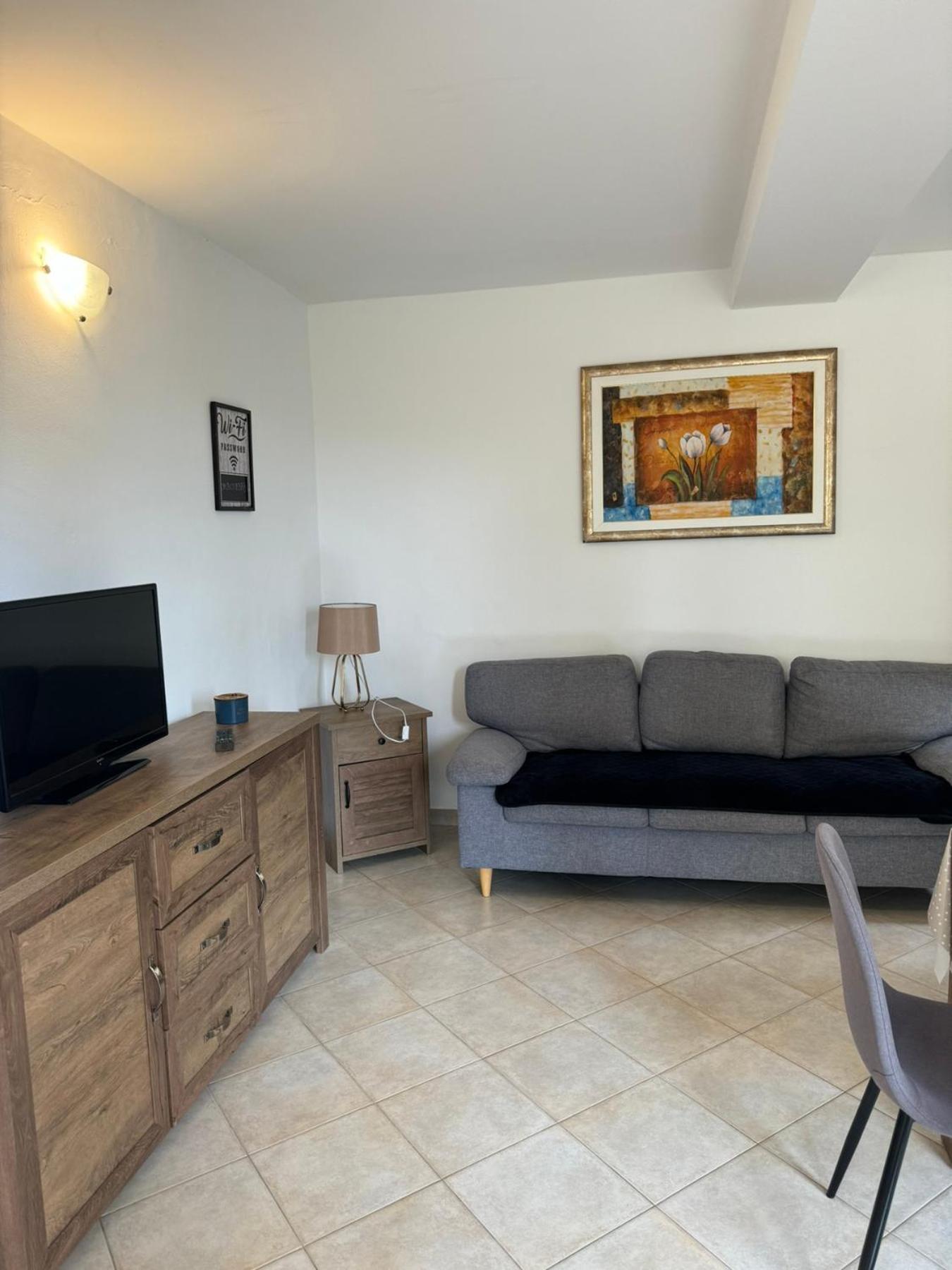 Apartments Dumicic Supetarska Draga Ngoại thất bức ảnh