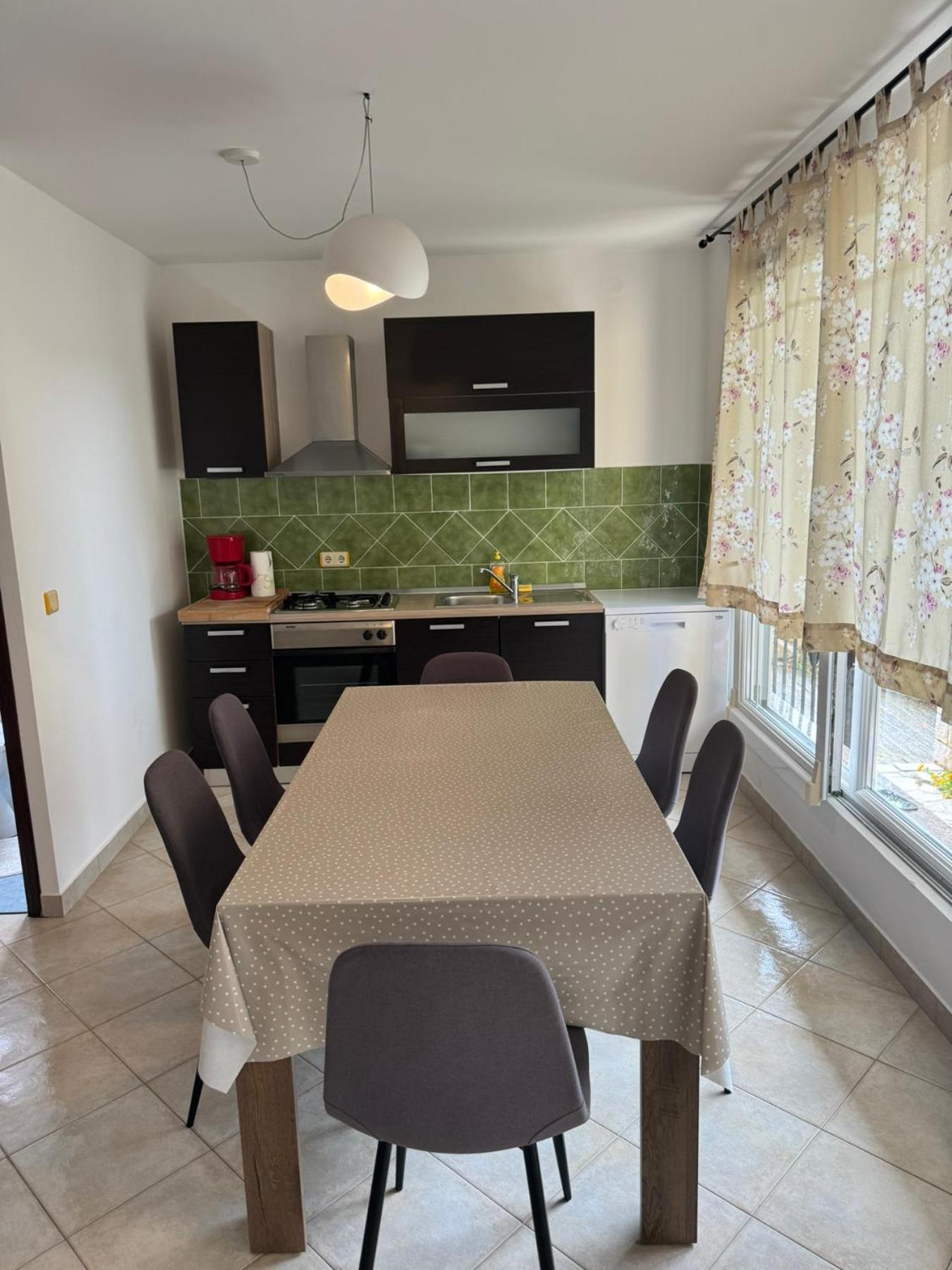 Apartments Dumicic Supetarska Draga Ngoại thất bức ảnh