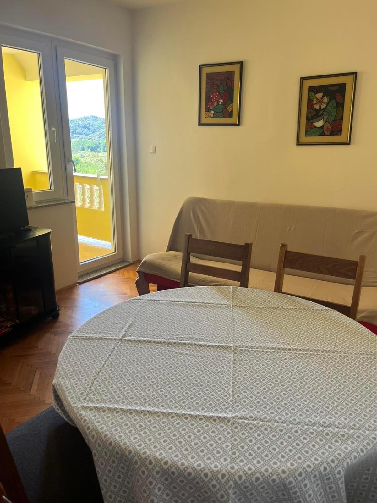 Apartments Dumicic Supetarska Draga Ngoại thất bức ảnh