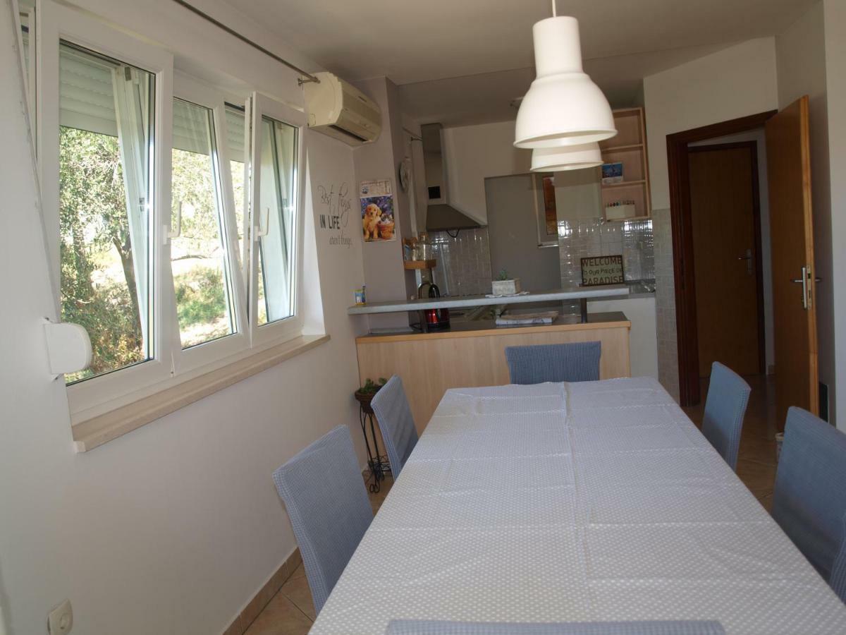 Apartments Dumicic Supetarska Draga Ngoại thất bức ảnh