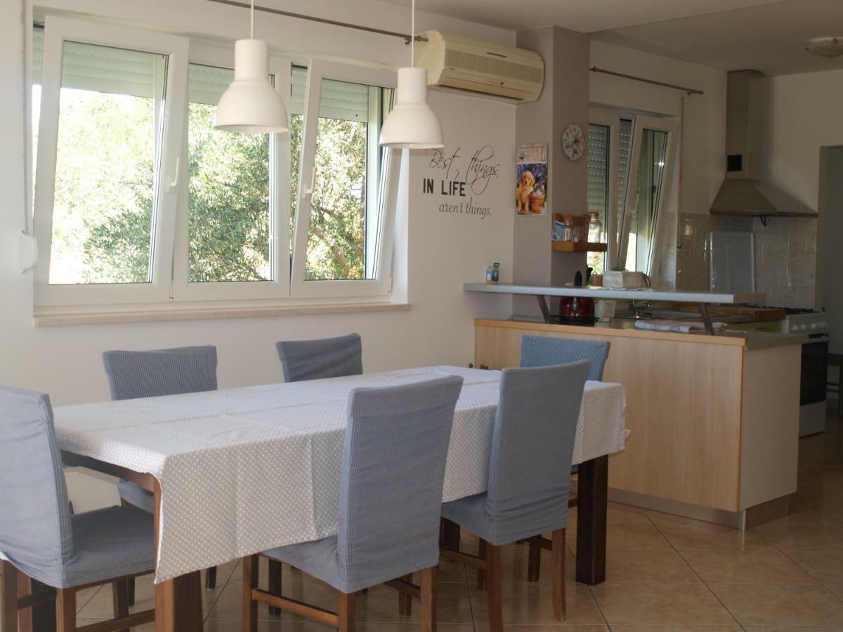 Apartments Dumicic Supetarska Draga Ngoại thất bức ảnh
